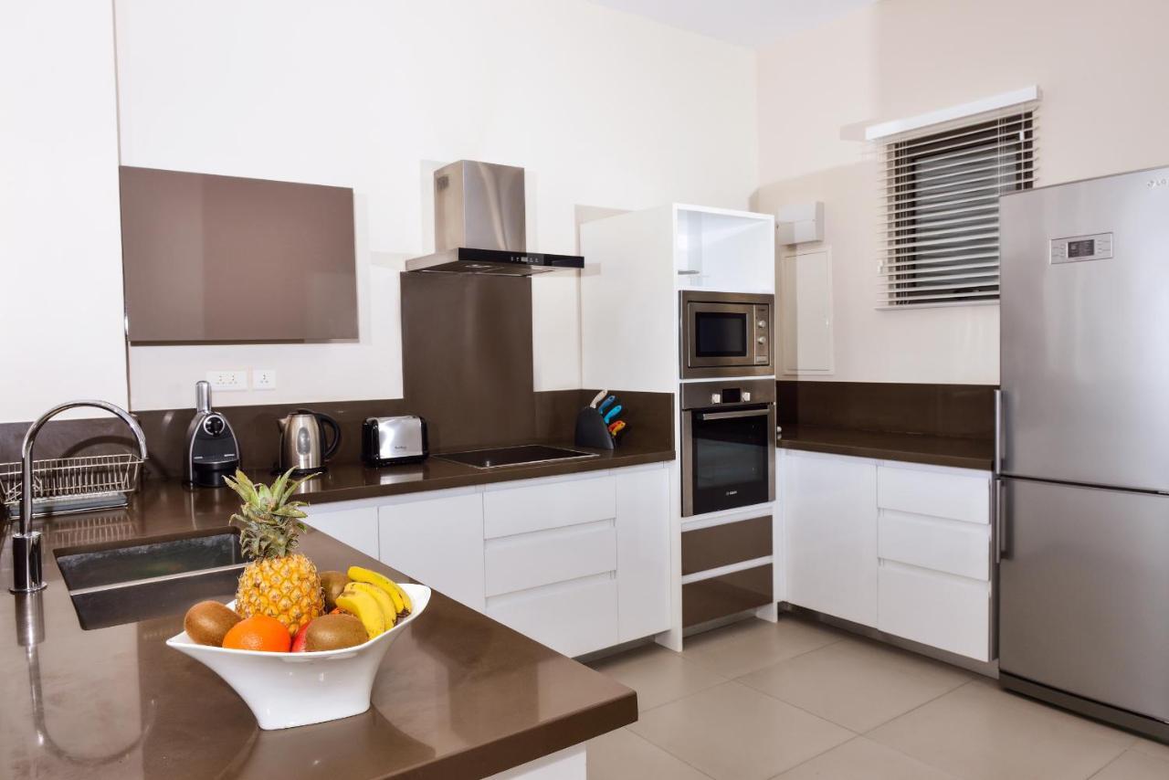 Esplanade By Horizon Holidays Tamarin Bagian luar foto