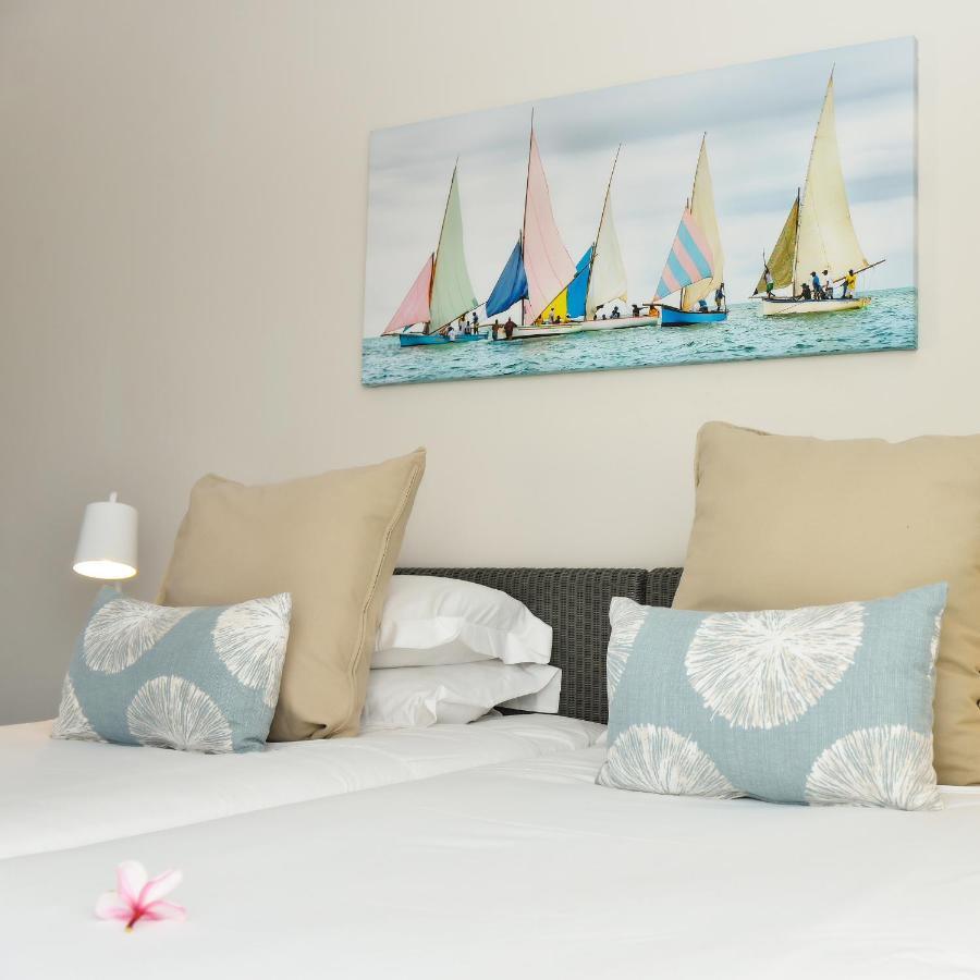 Esplanade By Horizon Holidays Tamarin Bagian luar foto