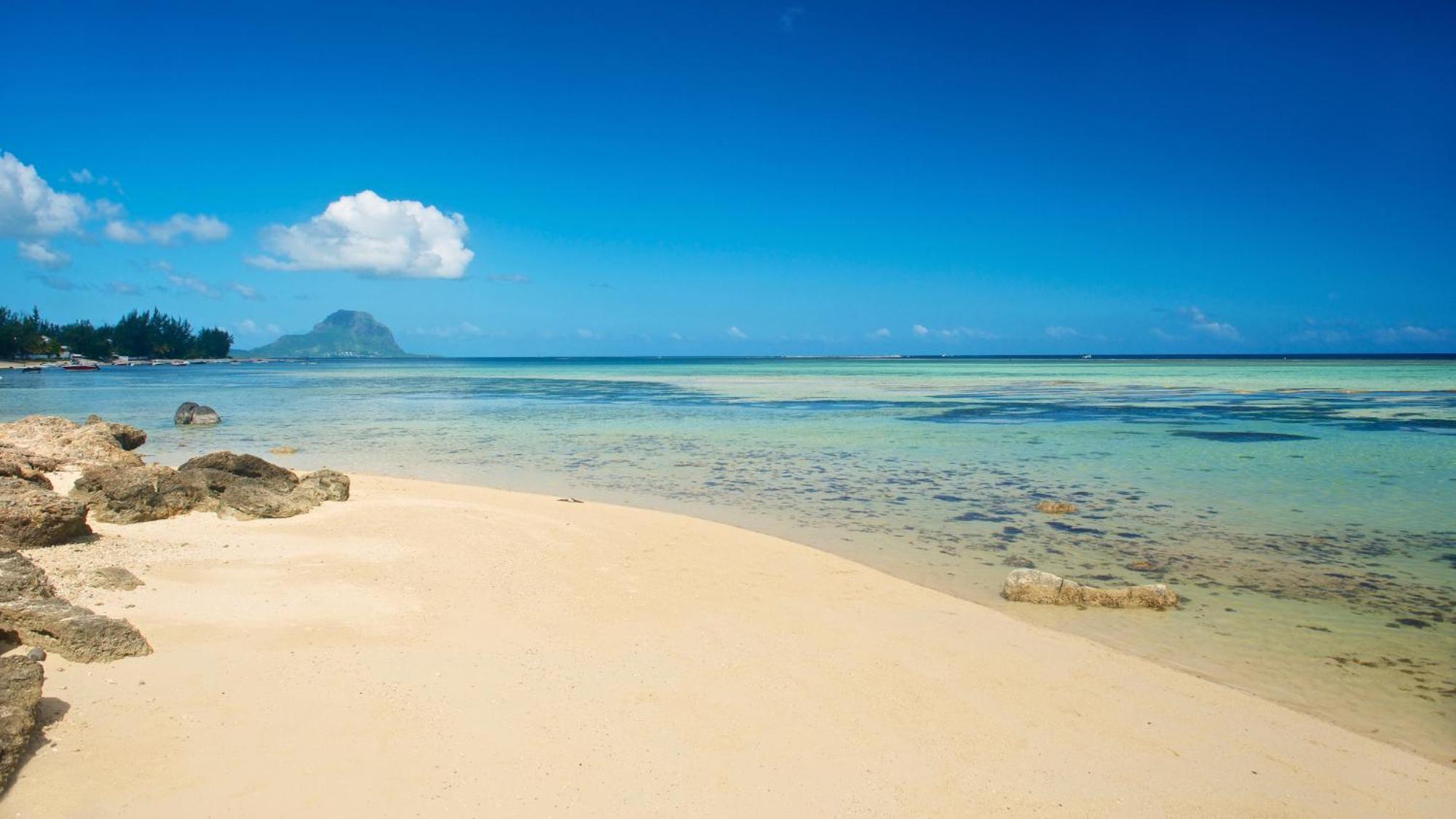 Esplanade By Horizon Holidays Tamarin Bagian luar foto